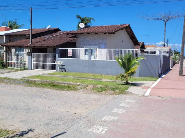 #92 - Casa para Venda em Itapoá - SC