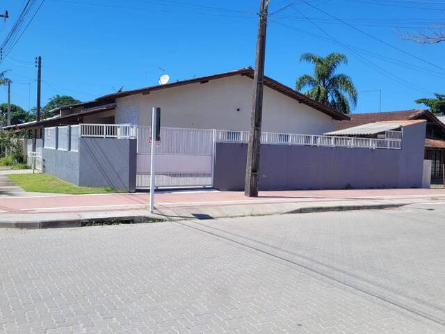 Casa para Venda em Itapoá - 5