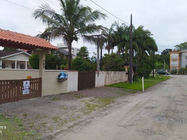 #93 - Casa para Locação em Itapoá - SC